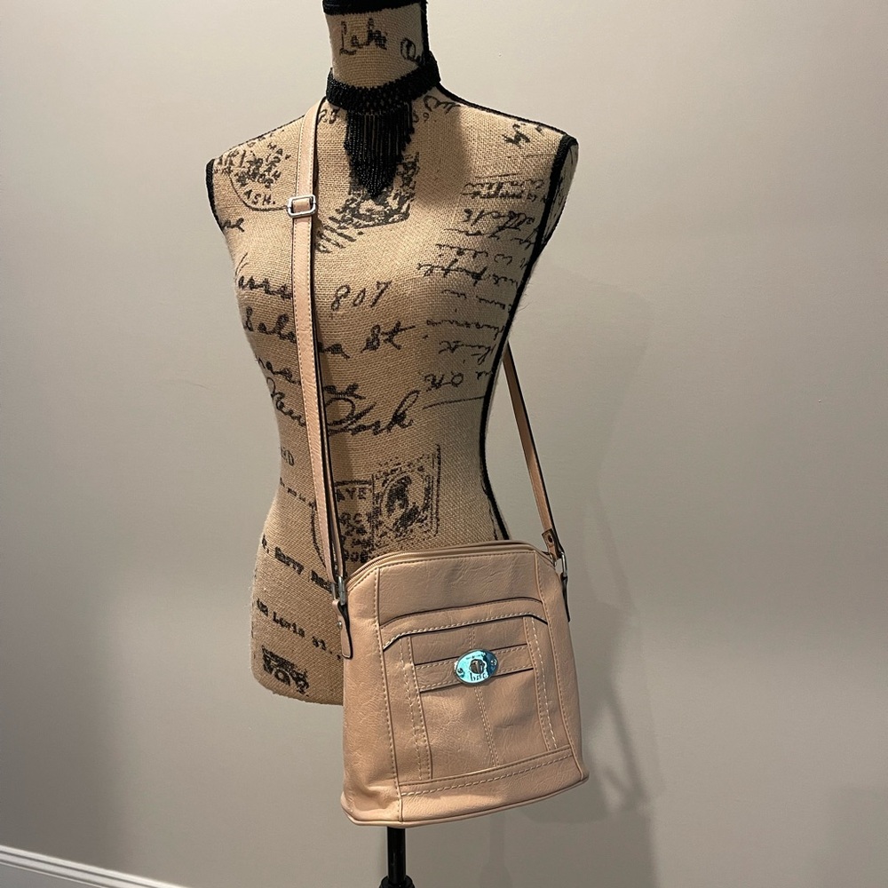 Born Concept BOC shoulder bag with phone charger
